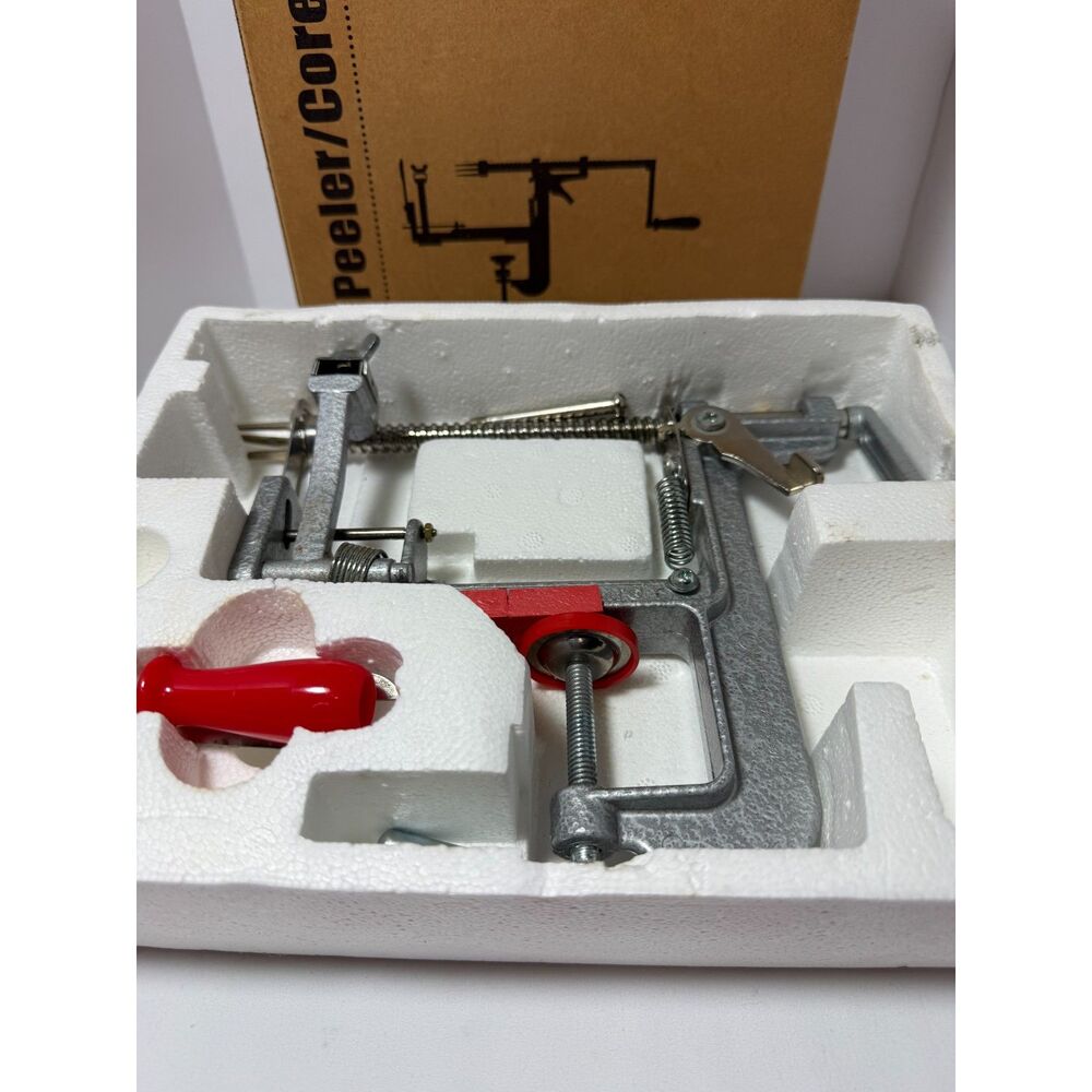 Pampered Chef One Apple Peeler/Corer/Slicer #2430 Ready for Harvest